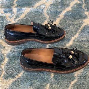 Stuart Weitzman Manila Signature Loafer - Size 9
